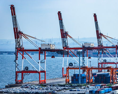 コンテナクレーン